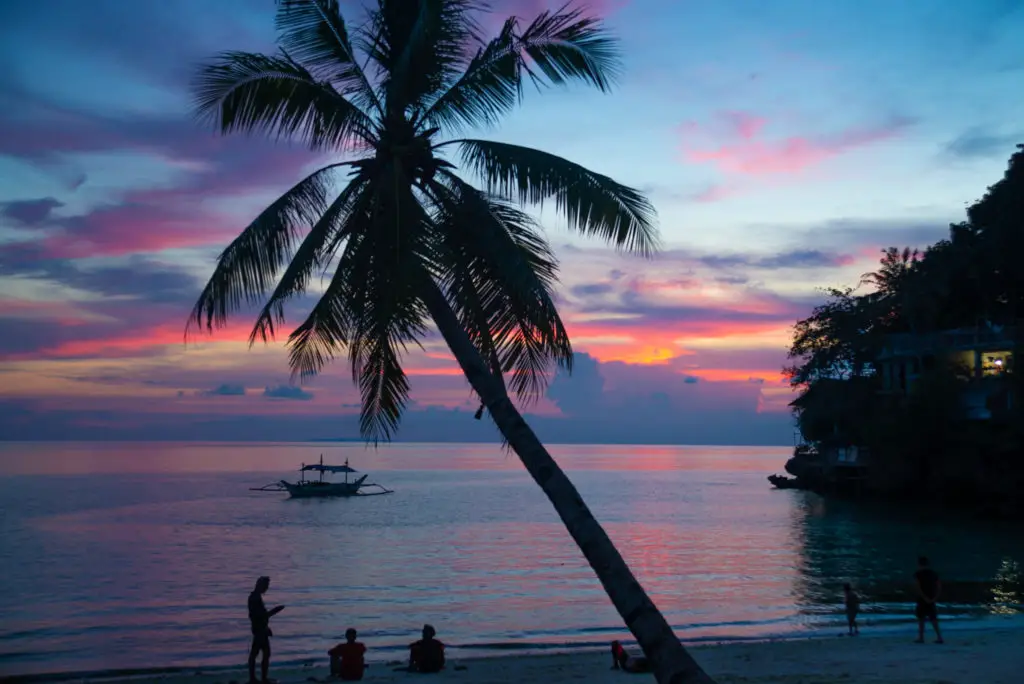 A Dump or Paradise: What is Boracay Really Like?