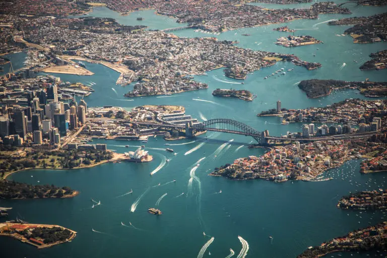 Ariel perspective of Sydney from helicopter
