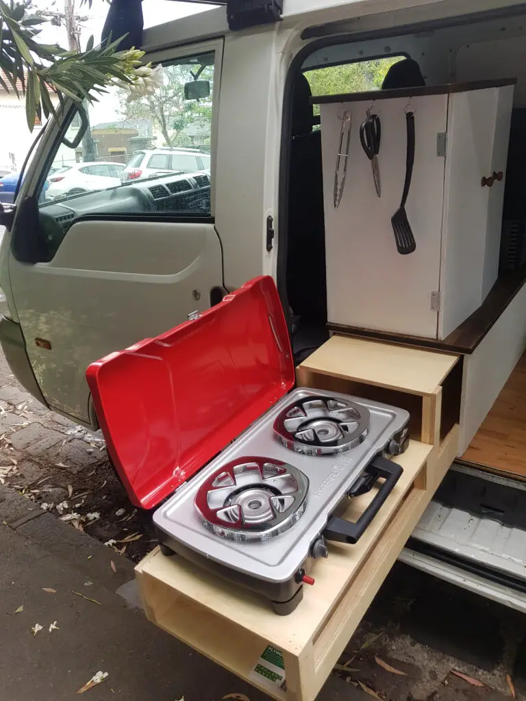 pull out stove in camper van