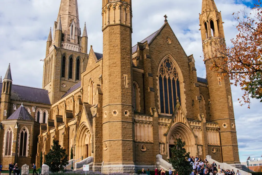 exterior of bendigo cathedral