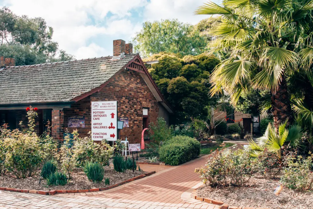 outside of the bendigo pottery complex buildings