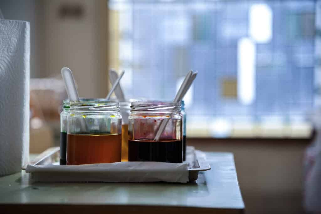 tray with pots of honey samples