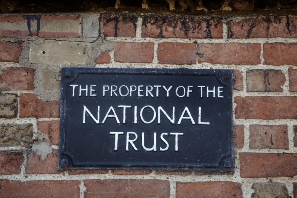 can-you-use-a-uk-national-trust-membership-abroad-travelling-tam